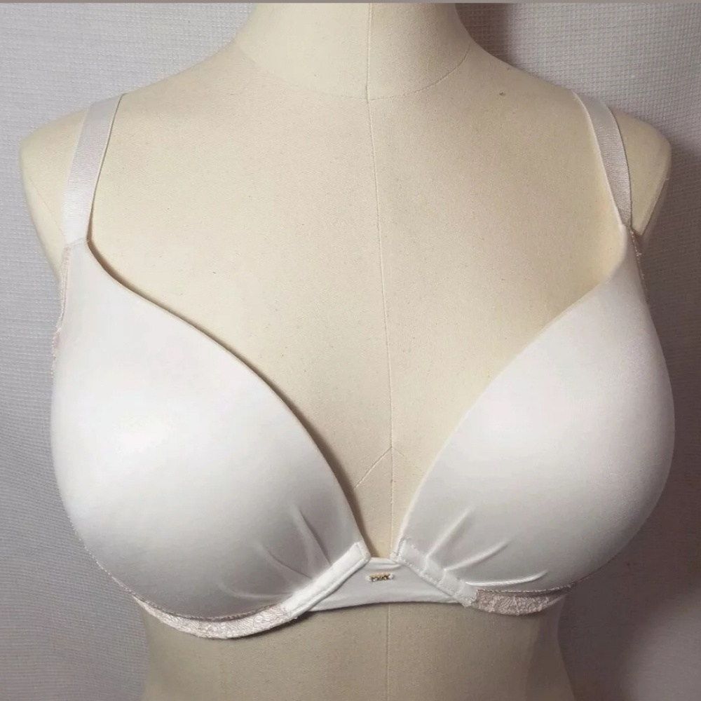 Victoria's Secret Fabulous 36DD Plunge Bra Lace